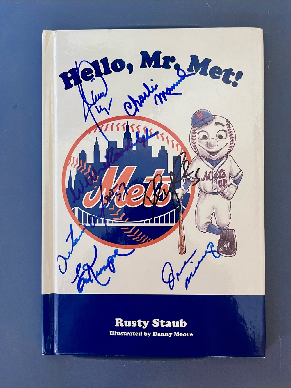 Signed Hello, Mr. Met! Book -Tom Seaver Willie Randolph Ed Kranepool Autographed